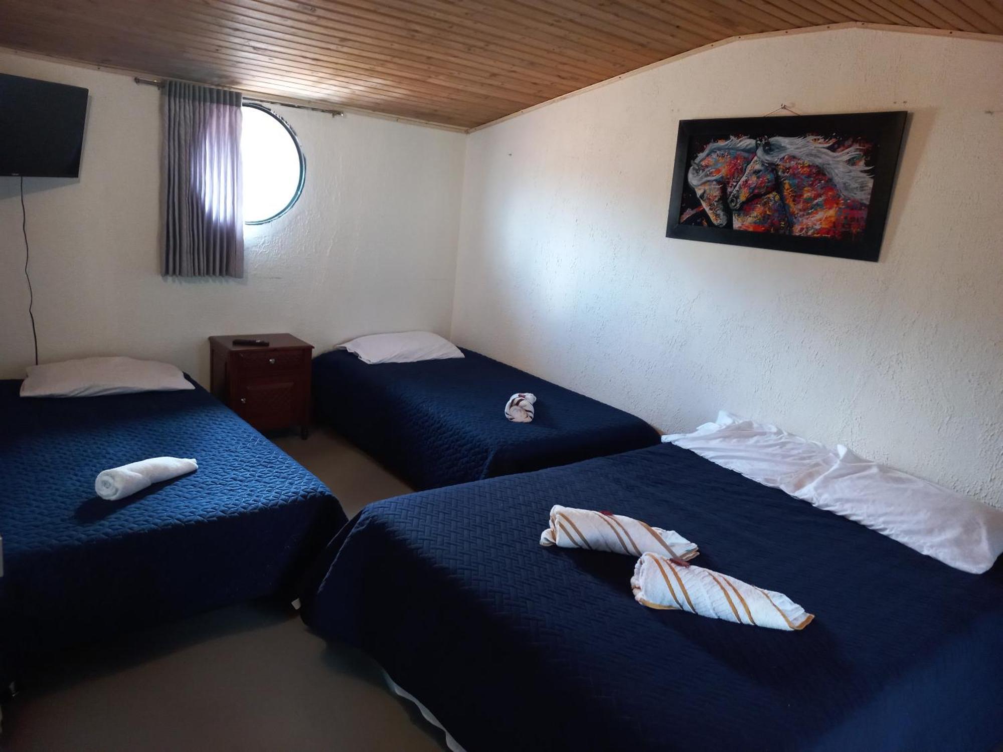 Hospedaje Y Camping Del Rio 蒙圭 外观 照片